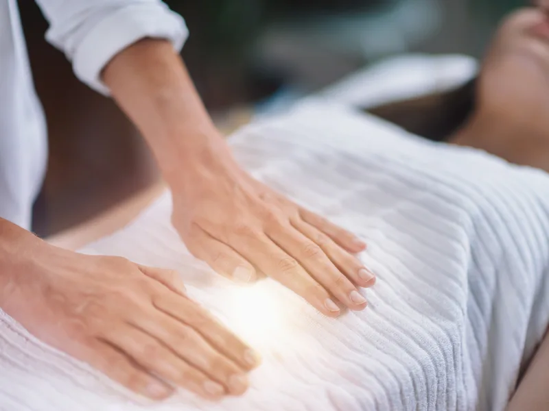 How Reiki works at Hans Chiropractic & Injury Center